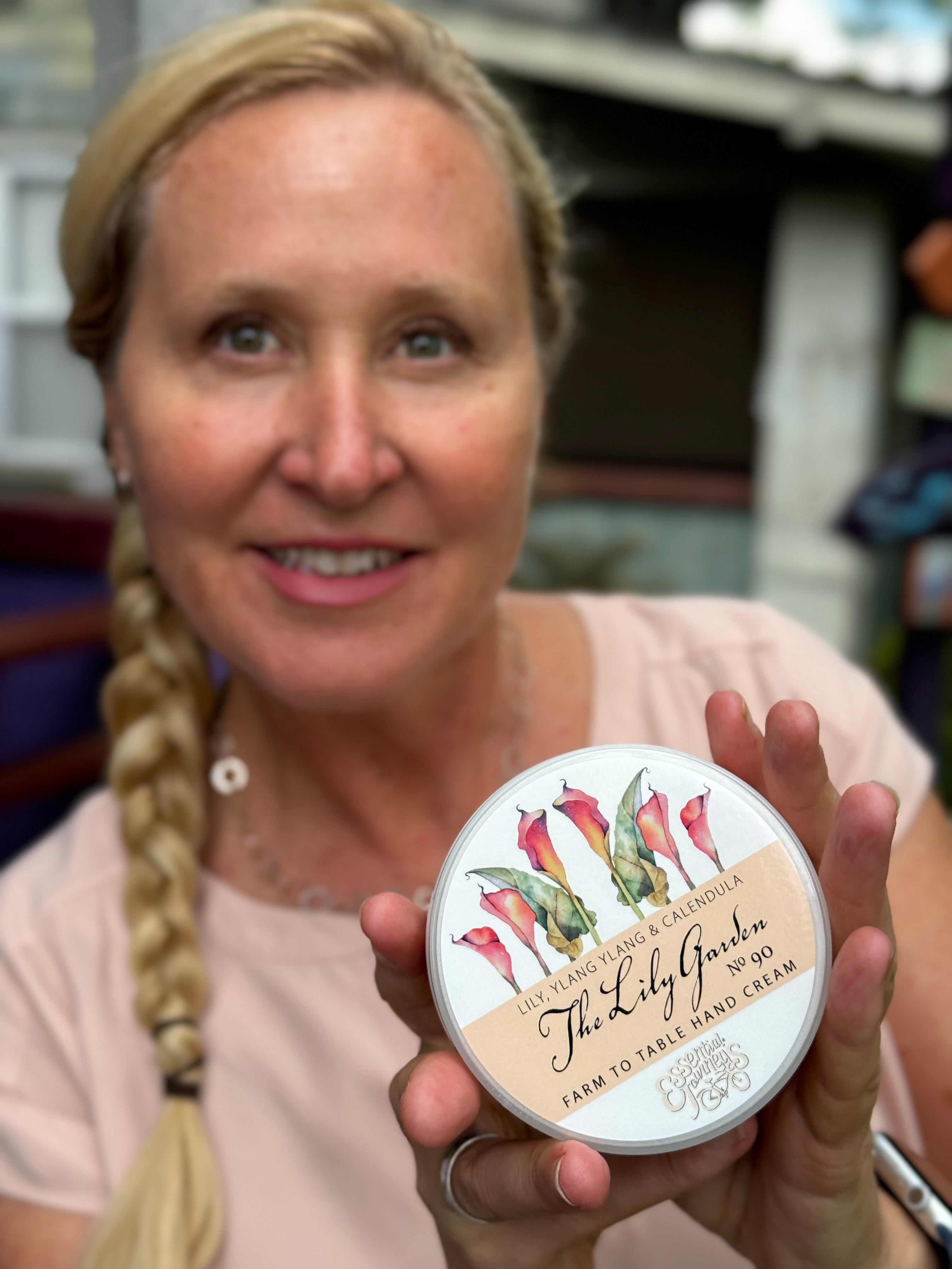 THE LILY GARDEN 8 oz. ~ FARM TO TABLE HAND CREAM